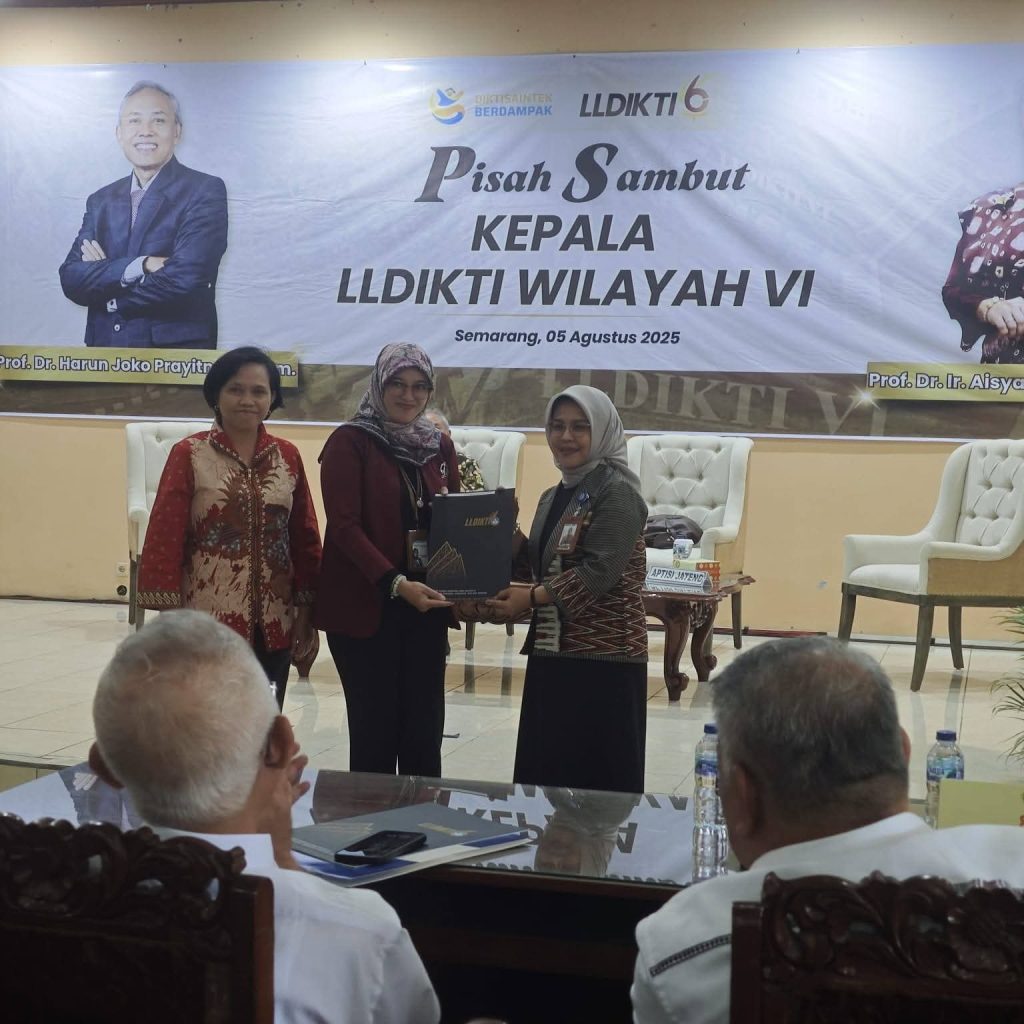 Pisah Sambut Kepala LLDIKTI Wilayah VI, Dr. Dyah Palupiningtyas, S.E., M.Si Ketua P3M STIEPARI Resmi Naik Jabatan Jadi Lektor Kepala