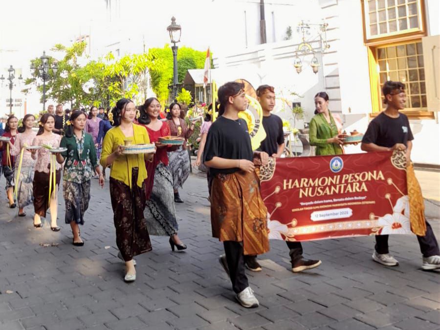 STIEPARI Ikut Memeriahkan Fiesta Folklore 2025: Pesona Budaya Nusantara dan Dunia